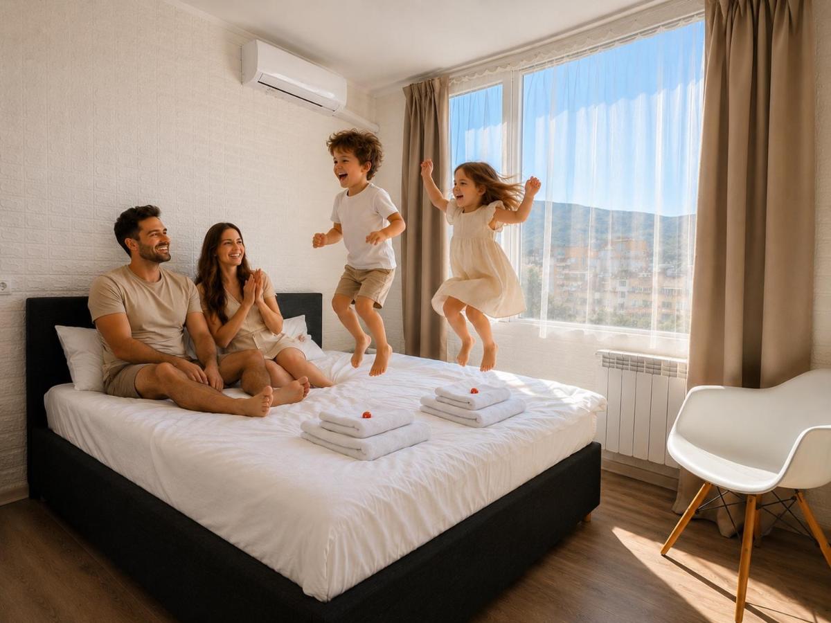 Rose apt South Park - Free Public Parking, Mountain View, self check-in, near metro, stores, family-friendly - Chambres d'hôtes Sofia