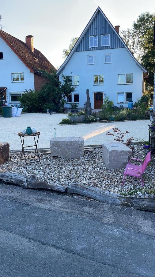 Zimmer Emmer, ein Zimmer in FeWo mit zwei Zimmern - Ferienwohnung Schieder-Schwalenberg