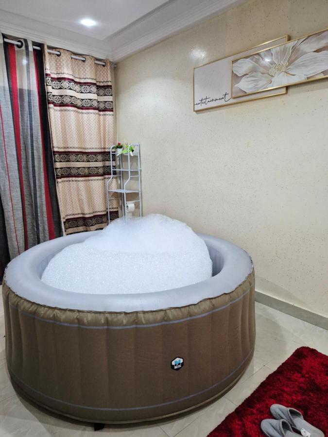 Studio Meublé avec Jaccuzi 24h - B&B Dakar