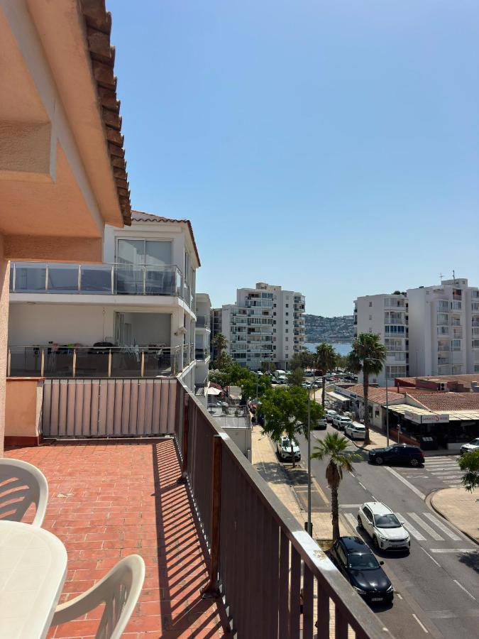vistas al mar roses 3331 - B&B Roses