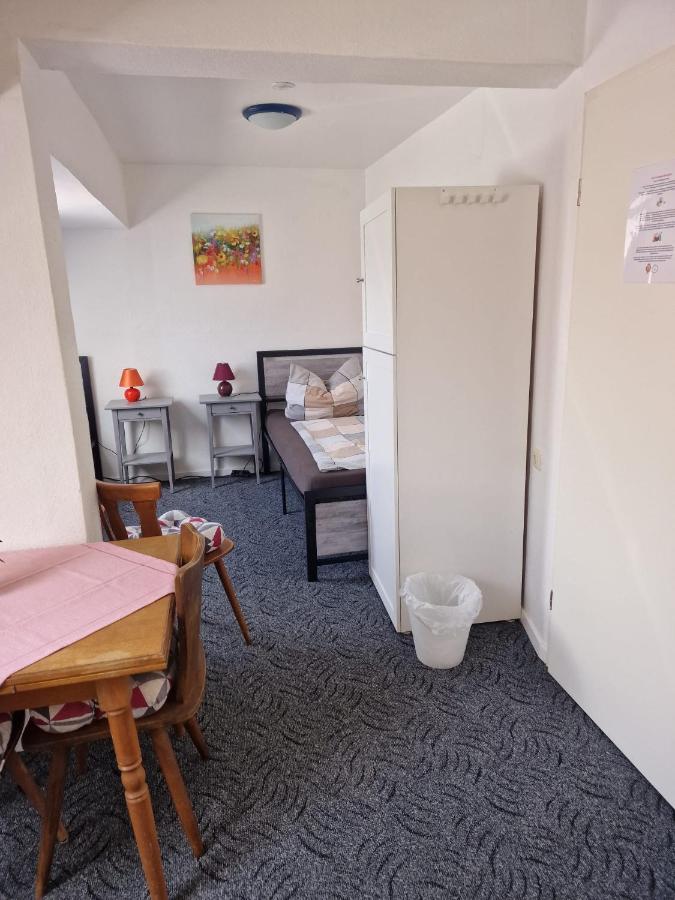 Zweibettzimmer mit Bad