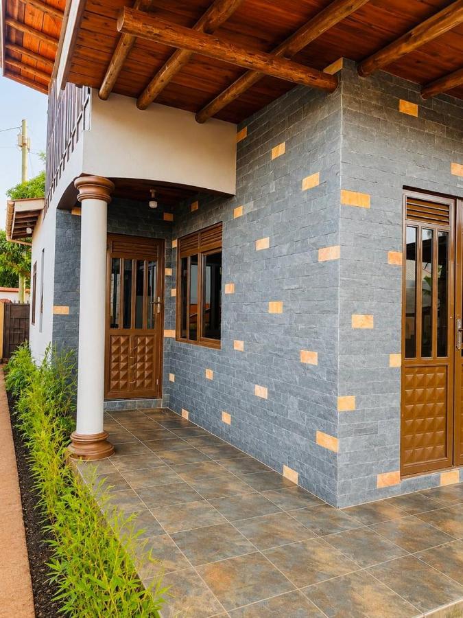 Eagle Nest - B&B Namulanda