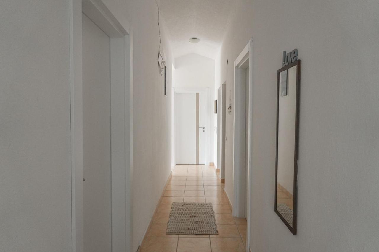BEB House Ulcinj - B&B Donji Štoj