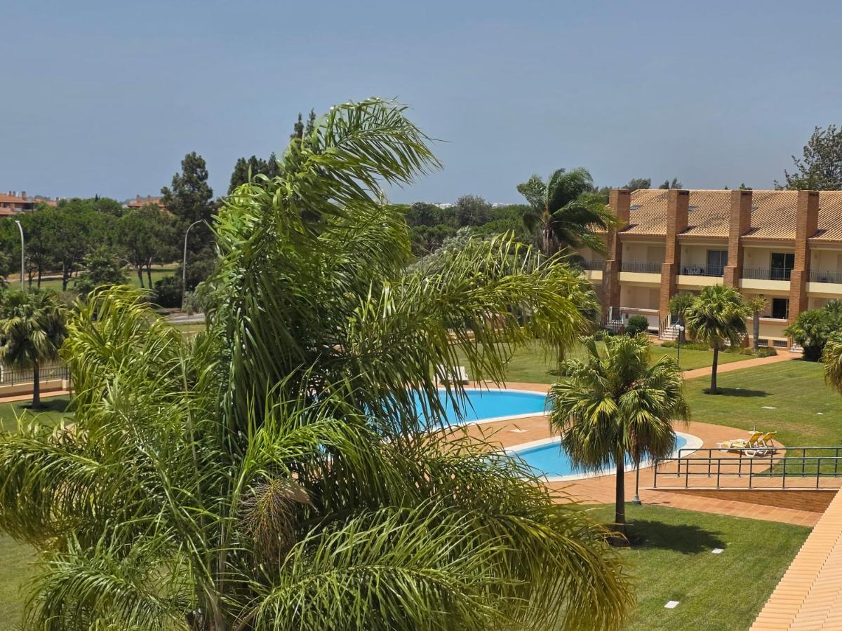 Golden deluxe family apartment - B&B Quarteira