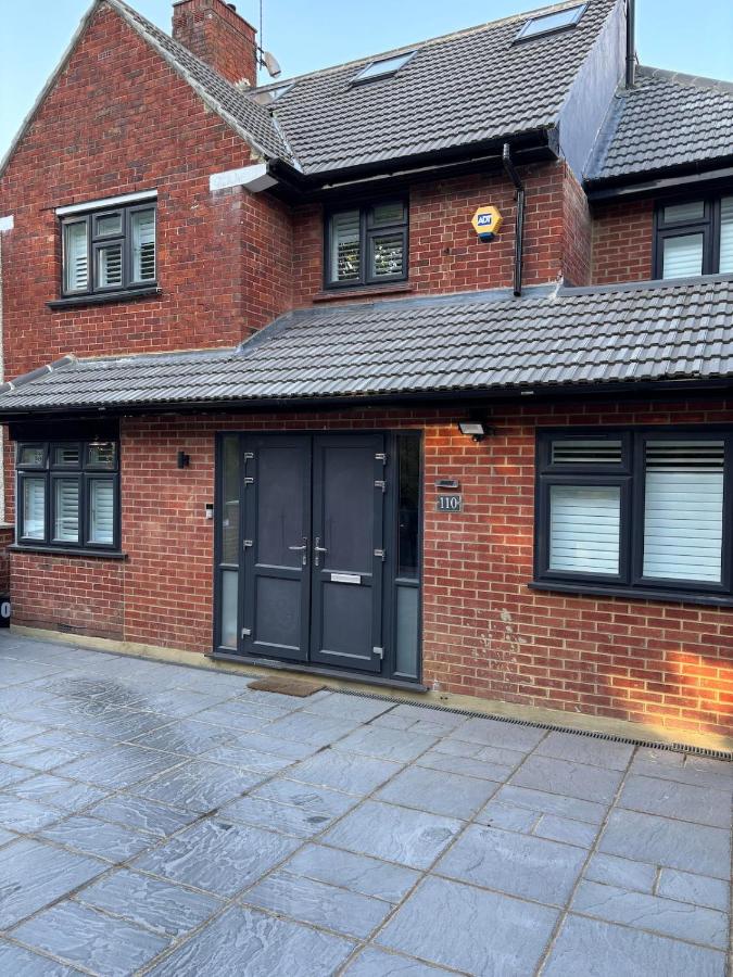 Double Room Private Bathroom Parking South Croydon - Chambres d'hôtes Addington