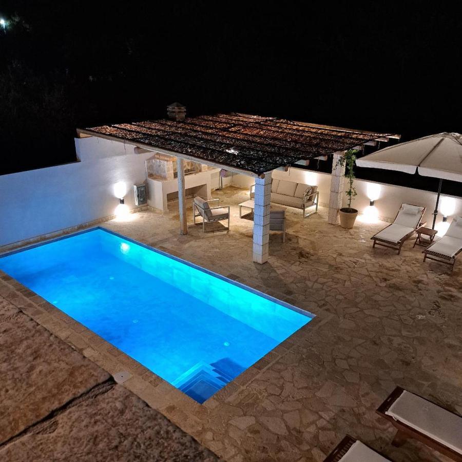Azure Bliss Villa Corfu - B&B Varypatádes