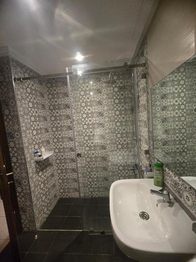 Family Apartment Piscine Clim Parking - B&B Martil