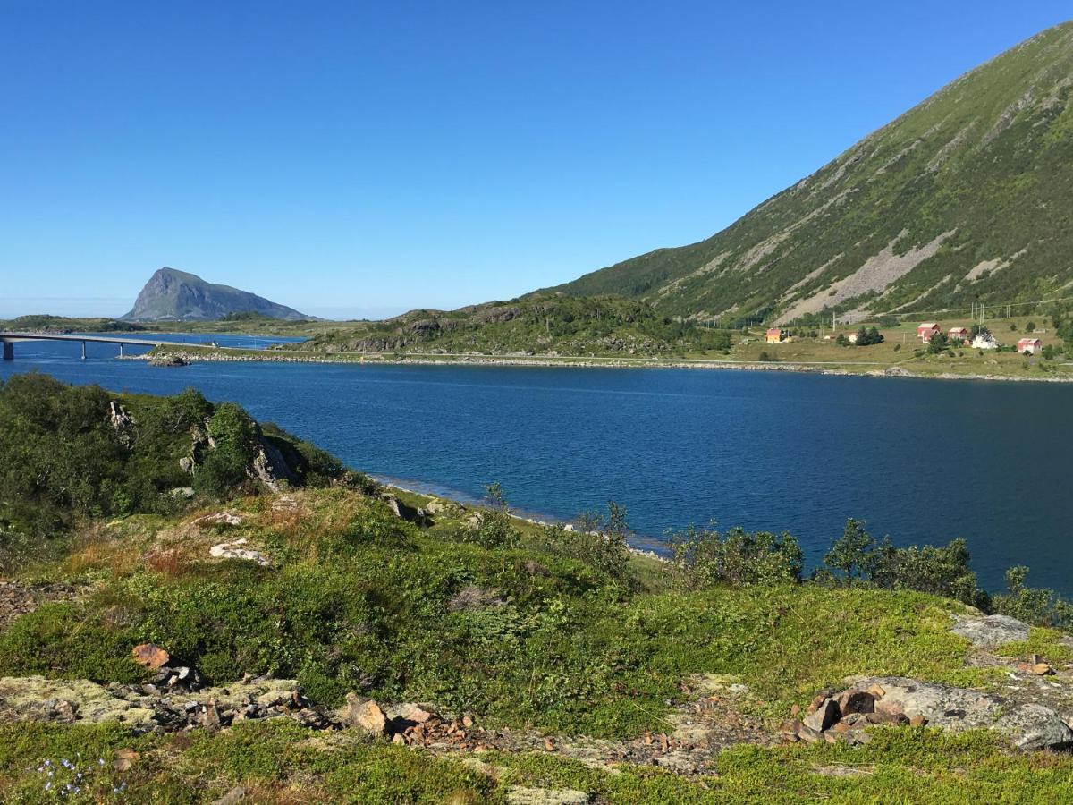 Sundklakk Feriehus i Lofoten - Bed and Breakfast