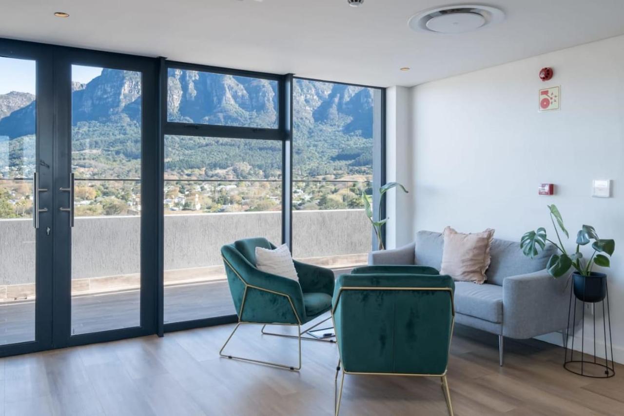 Mountain-Side Pool & Gym Near Kirstenbosch - B&B Ciudad del Cabo