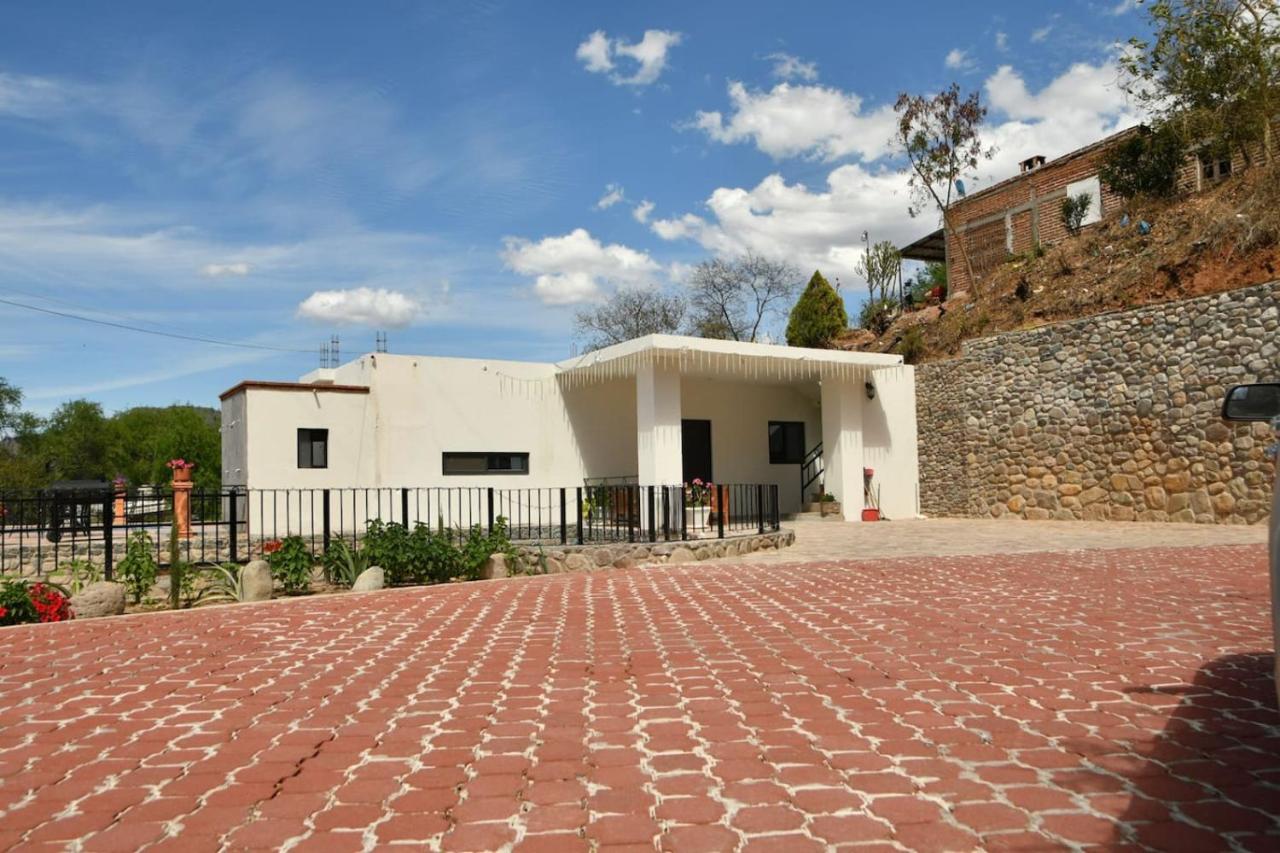 Casa de Cuatro Vientos - B&B Álamos