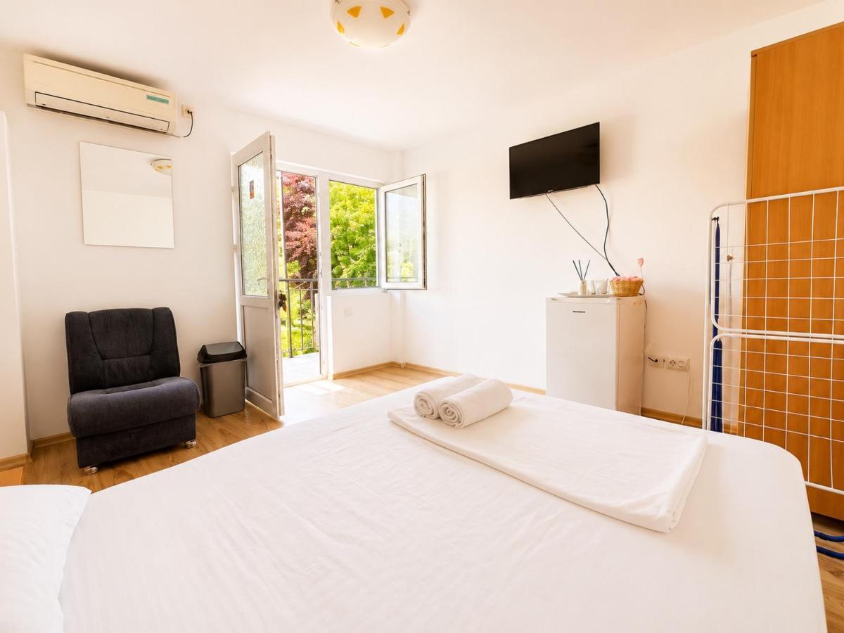 Doppelzimmer mit Balkon (2 Erwachsene + 1 Kind)