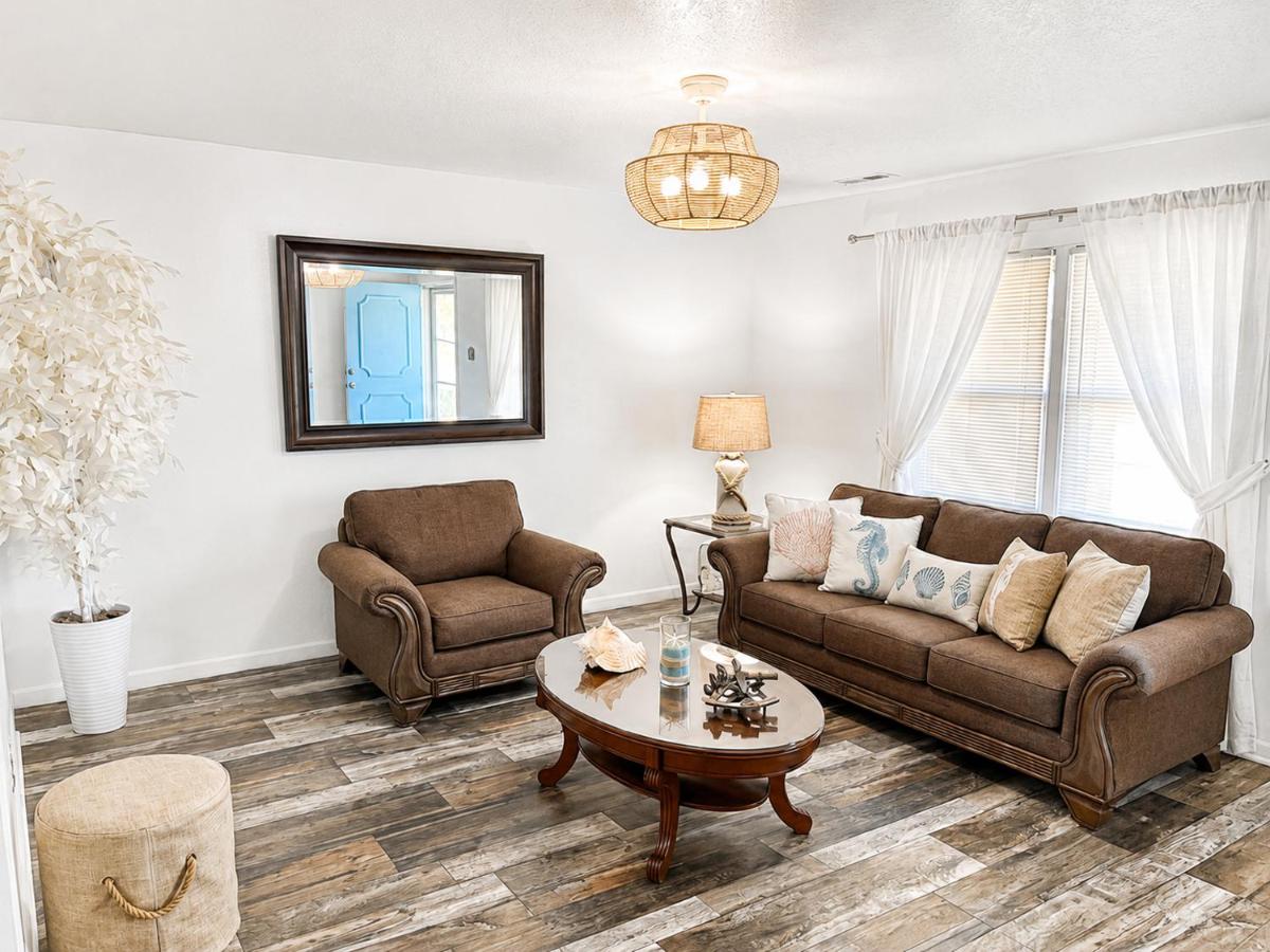 Comfortable Furnished 3BR Home, Extended Stay are Welcome, Near the Military Base and NC Beaches - Chambres d'hôtes Jacksonville