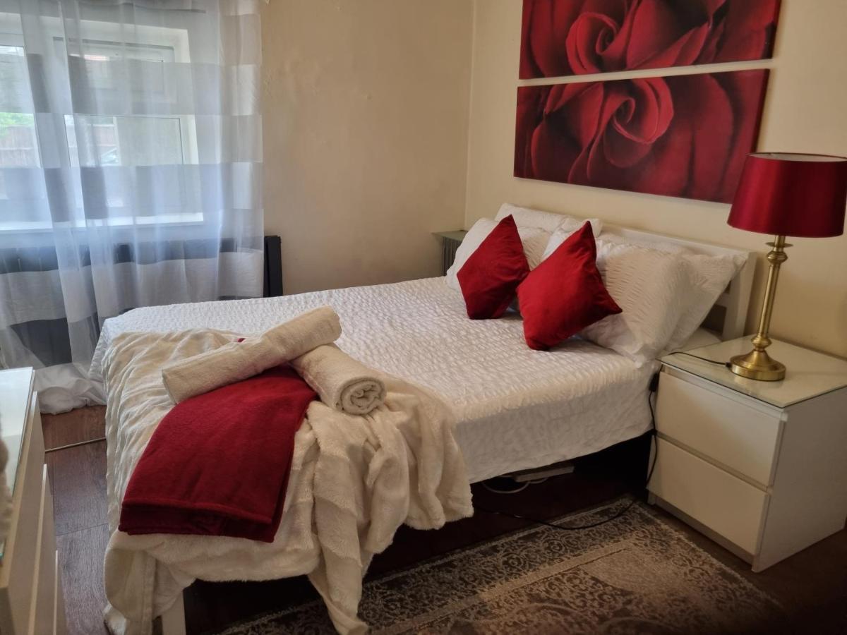 Ground Floor Flat Free Parking near Tube Station - Ferienwohnung Edgware
