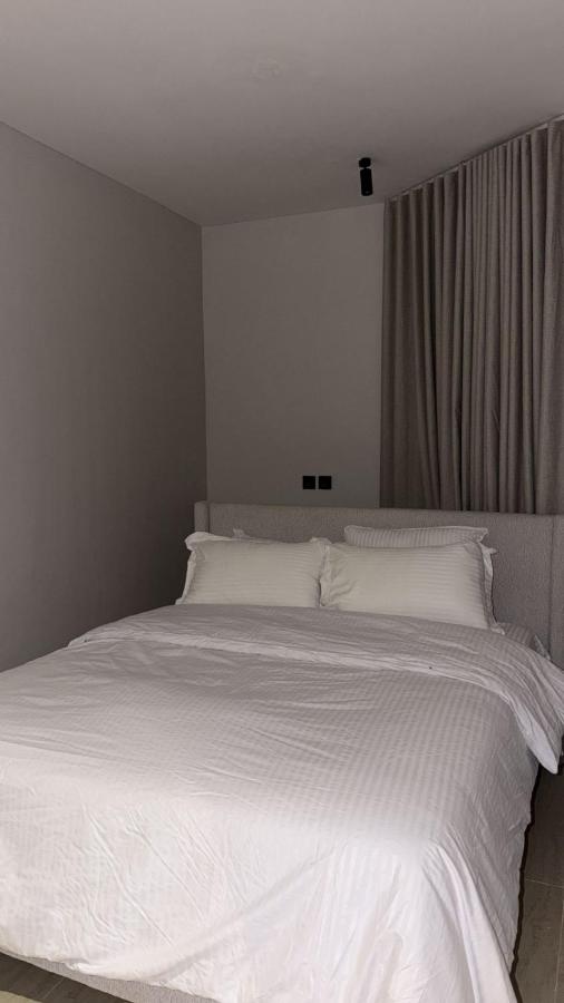 Modern & Comfortable Studio Retreat - B&B Riad