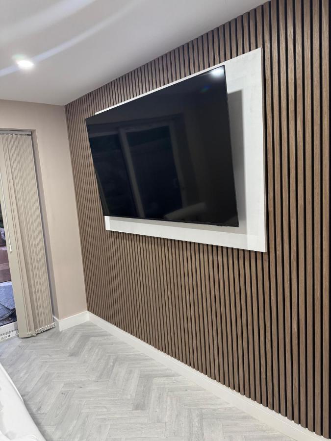 One Bedroom Spacious House - B&B Cardiff