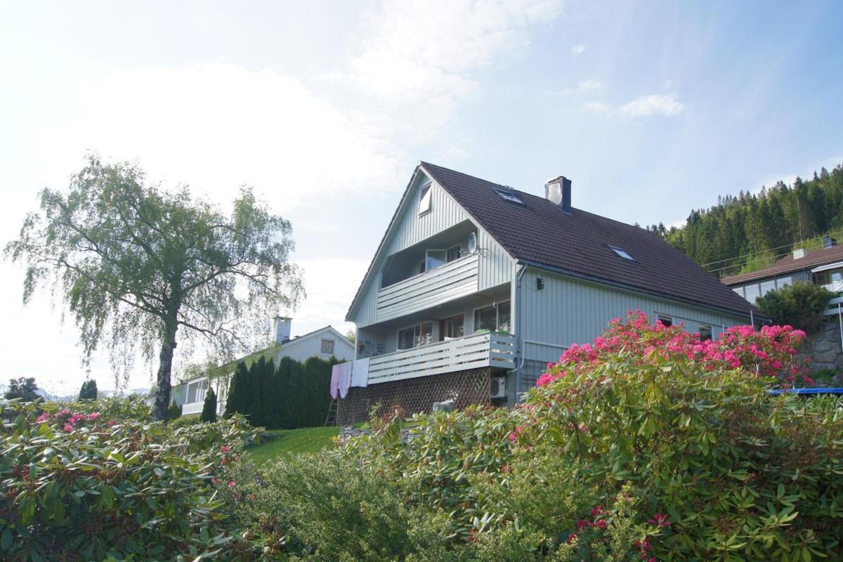 Engeset Villa - B&B Volda