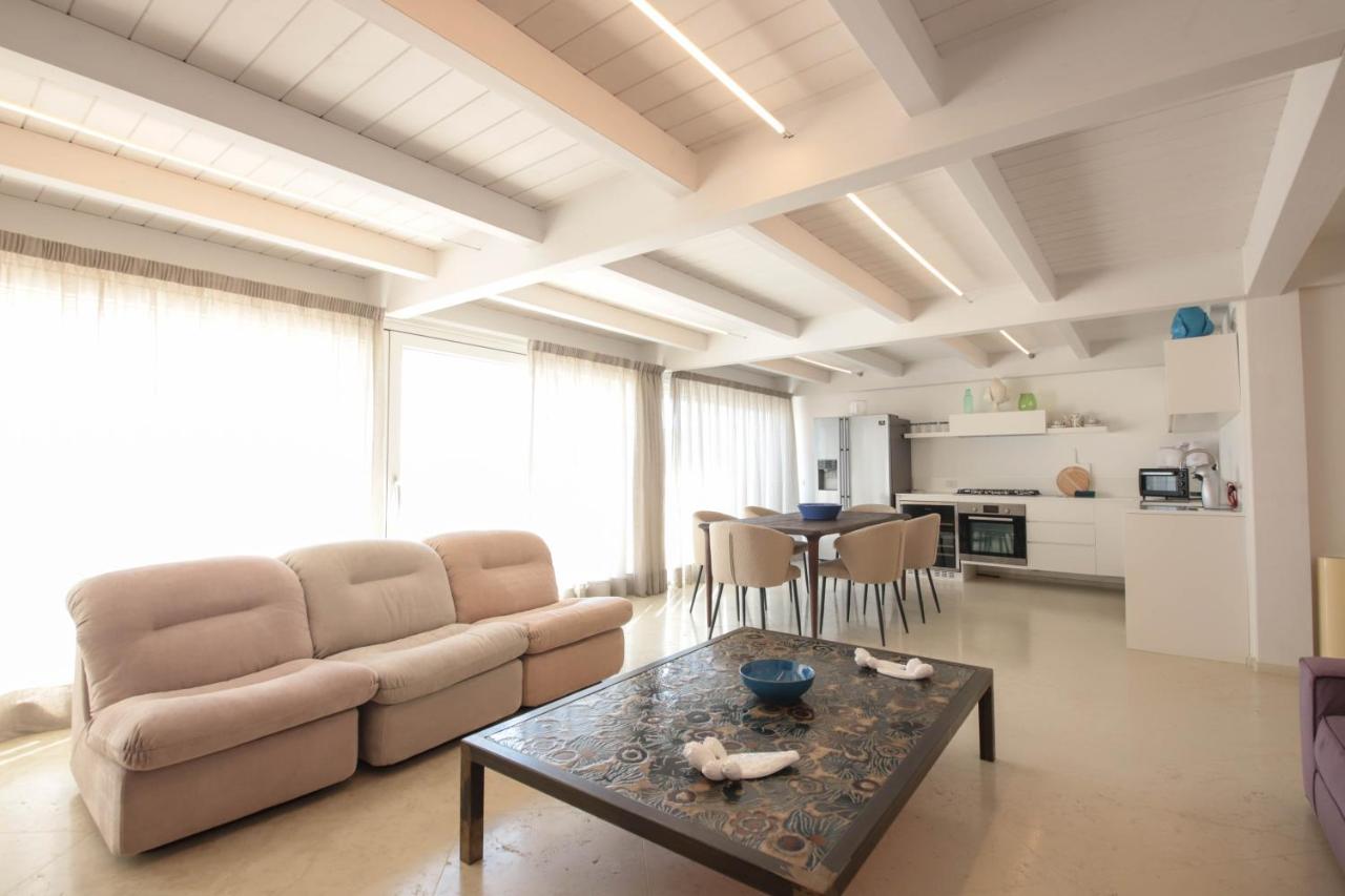 TD Palazzo Fiume 2 – Above the Square - B&B Polignano a Mare