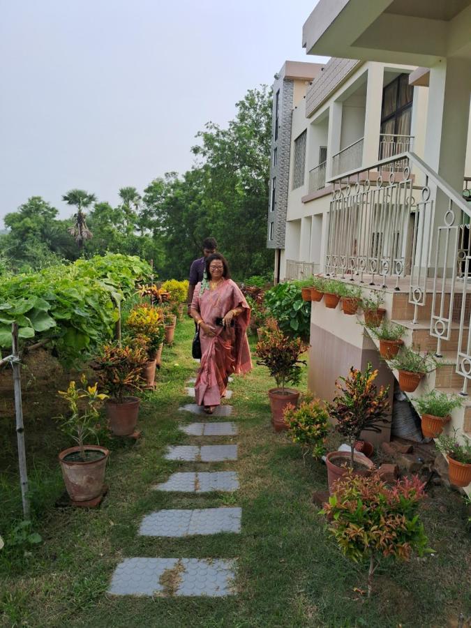 Alivia Eco-Stay & Restaurant - Ferienwohnung Shantiniketan