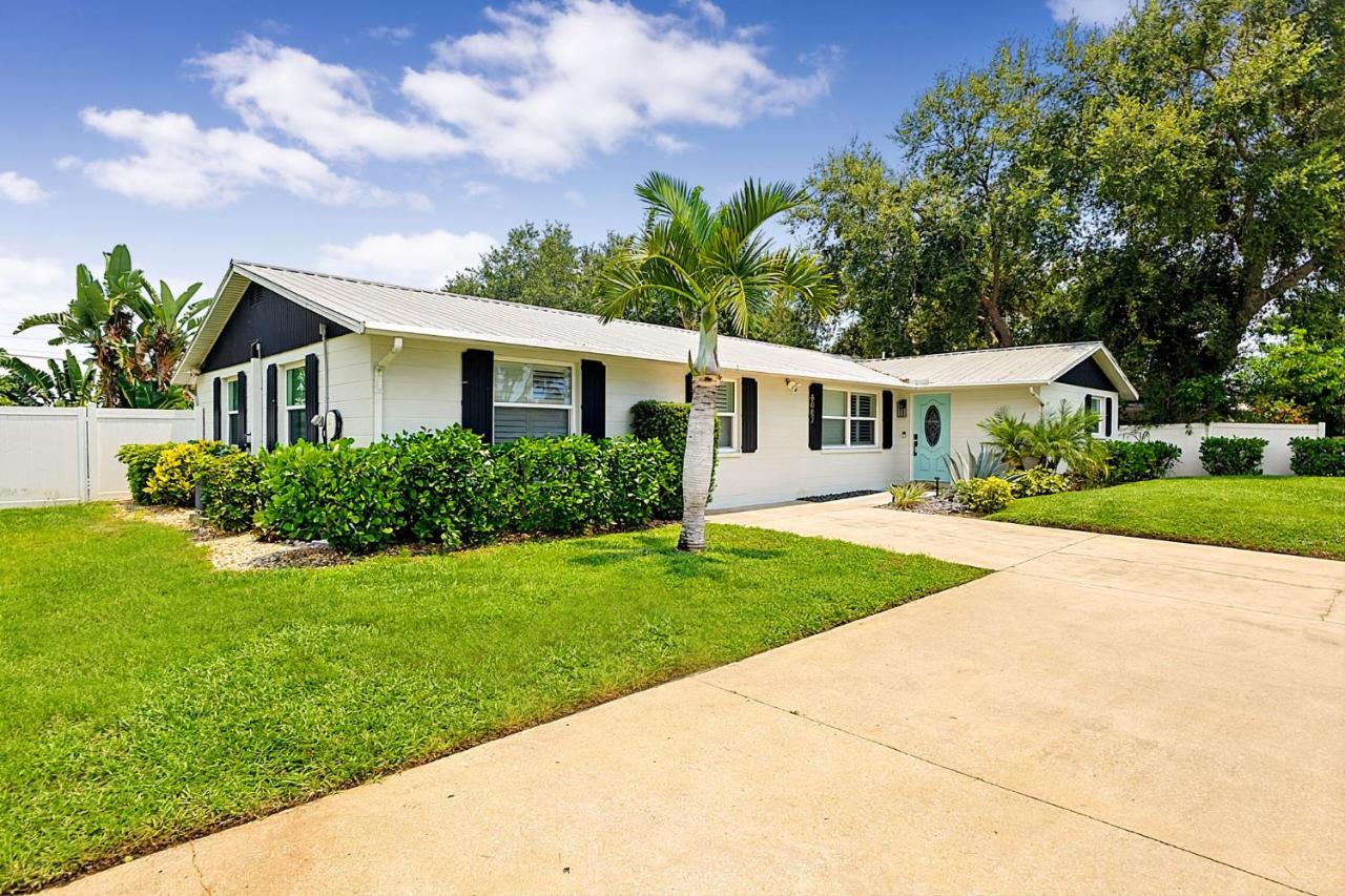 Sarasota Resort-Like Living Near Siesta Key For 10 - B&B Sarasota