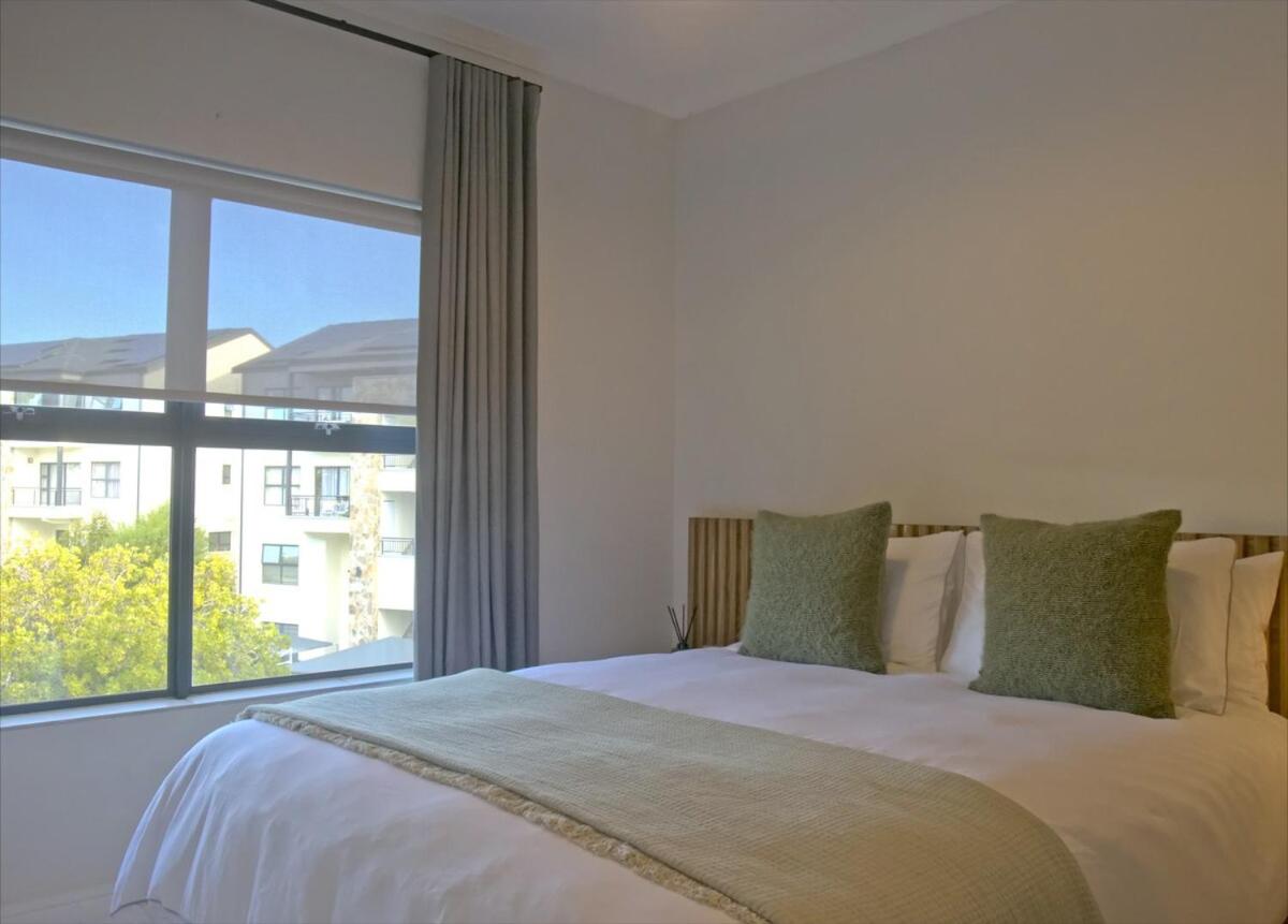 Stylish apartment in secure estate near the beach - B&B Somerset West