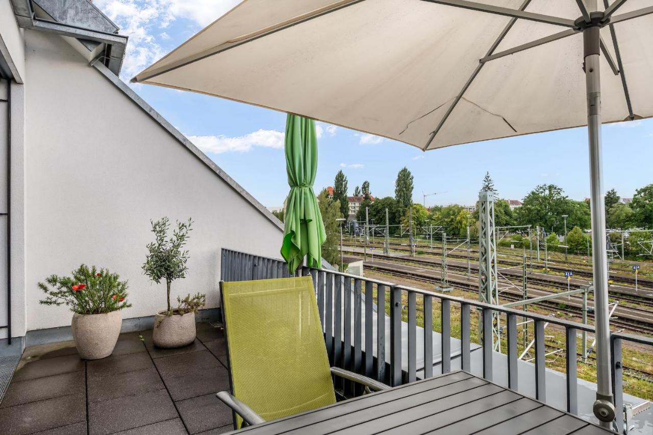 Ferienwohnung Urlaubsglück- lichtdurchflutete Wohnung mit Balkon und Seesicht - Bed and Breakfast Lindau