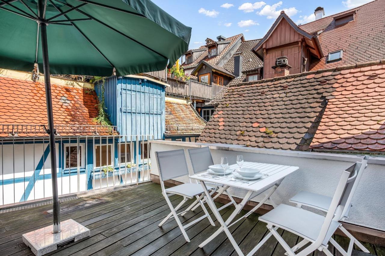 Ferienwohnung Metta - hochwertig sanierter Altbau mit Terrasse auf der Insel - B&B Lindau