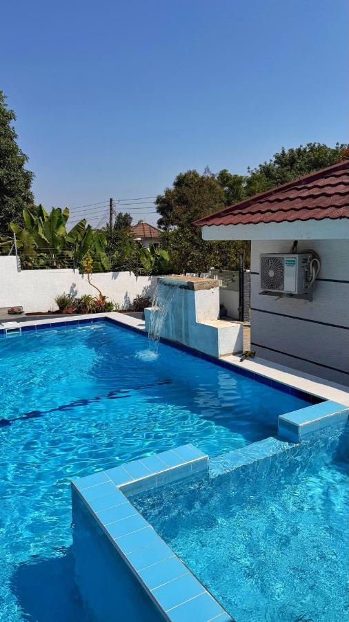 Modern Studio with Swimming Pool in Njiro, Arusha - B&B Arusha