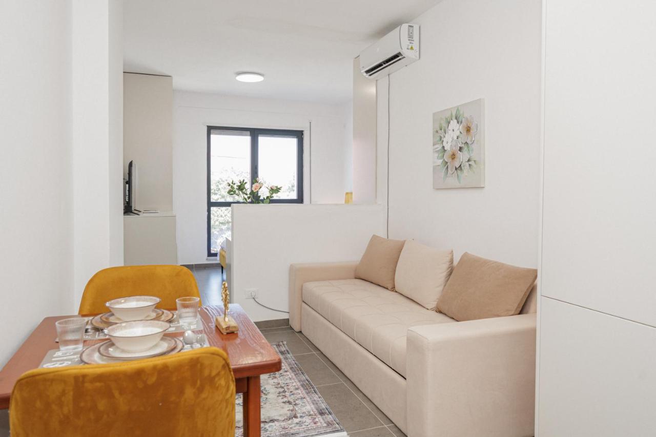 Golden Aura Apartament - B&B Tirana