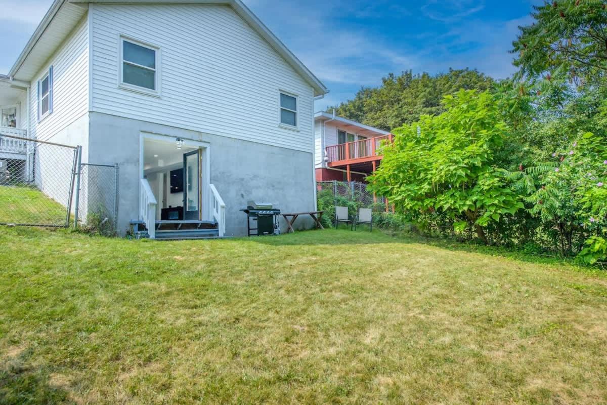 Entire Modern Cozy 2BR Apt mins SU LeMoyne DT - B&B Syracuse