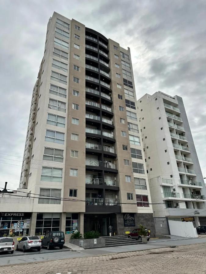 Apartatamento céntrico con piscina y vista urbana - Ferienwohnung Santa Cruz de la Sierra