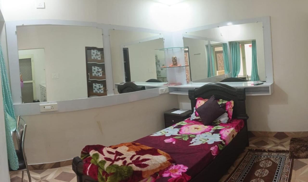 Budget Single Room
