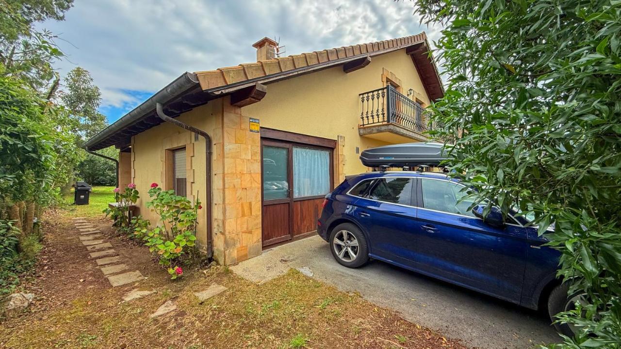 Villa espaciosa con gran jardín, chimenea, barbacoa y amplio parking - B&B Bárcena de Cicero