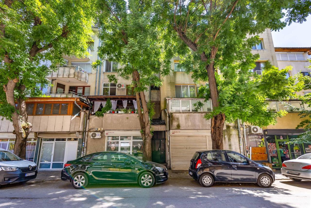 2BR Pop-Art Paradise with Terrace near Youth Hill by Flat Manаger - Chambres d'hôtes Plovdiv