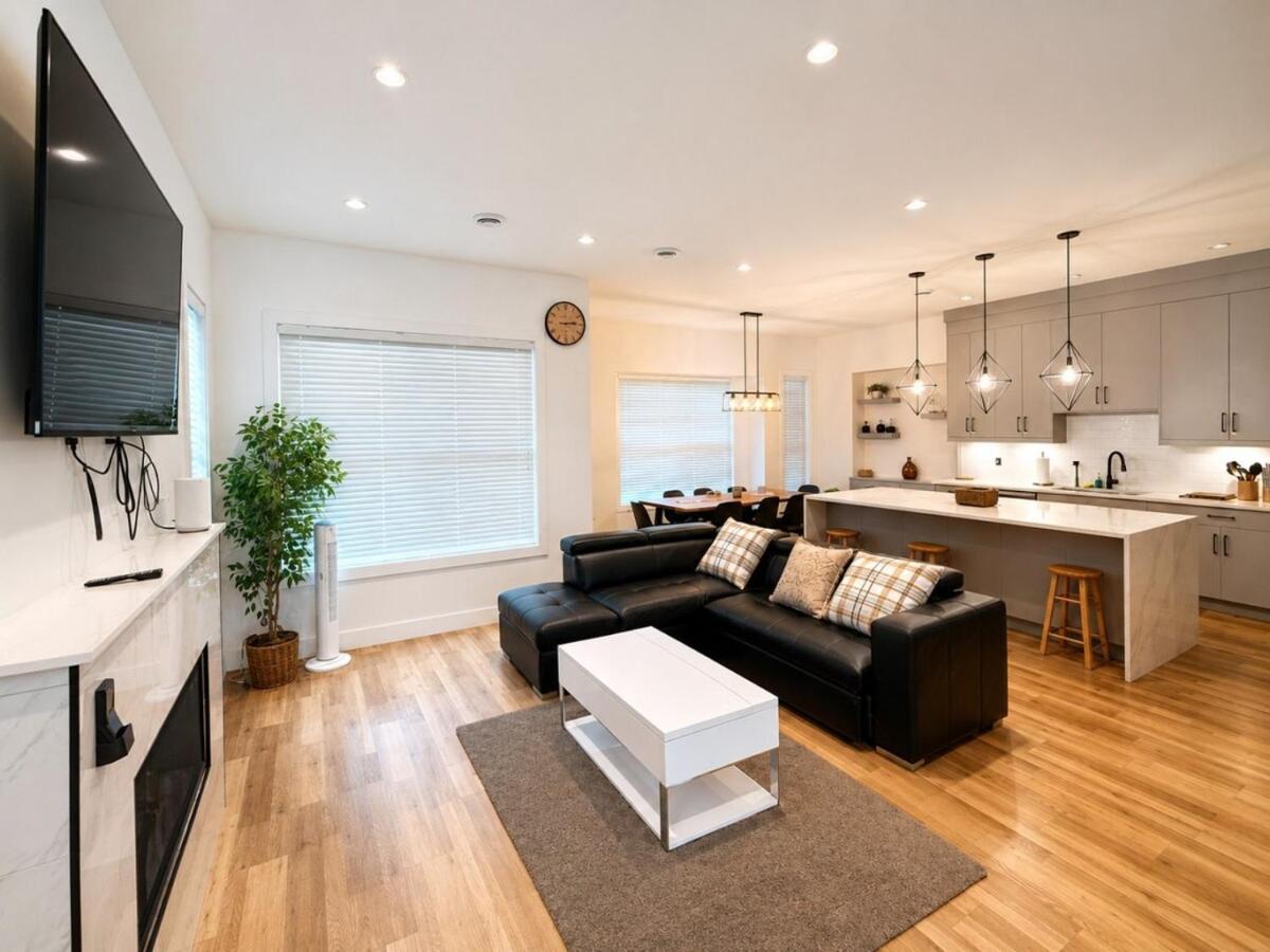 Majestic Home In Victoria - Chambres d'hôtes Langford