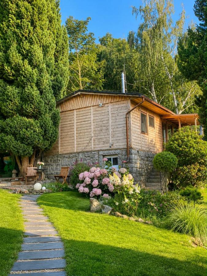 Gemütlicher DDR Bungalow mit traumhafter Aussicht über Schirgiswalde - Bed and Breakfast Schirgiswalde
