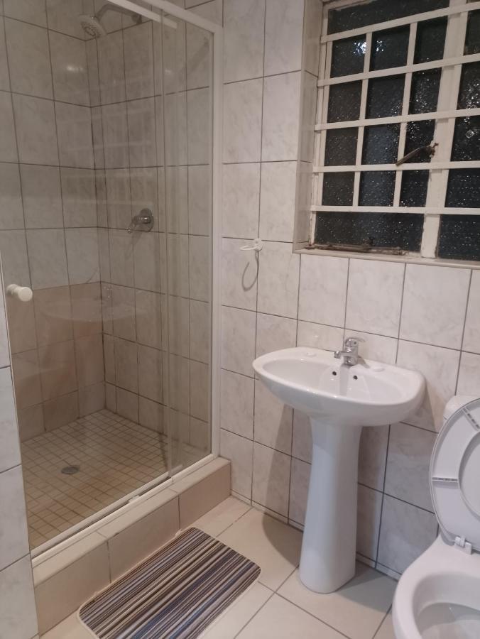 Jomus Guest House - B&B Welkom
