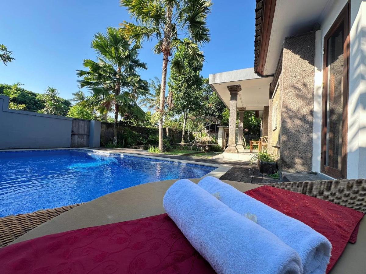 Karminy Tropical Garden Villa by Best Living - B&B Ubud