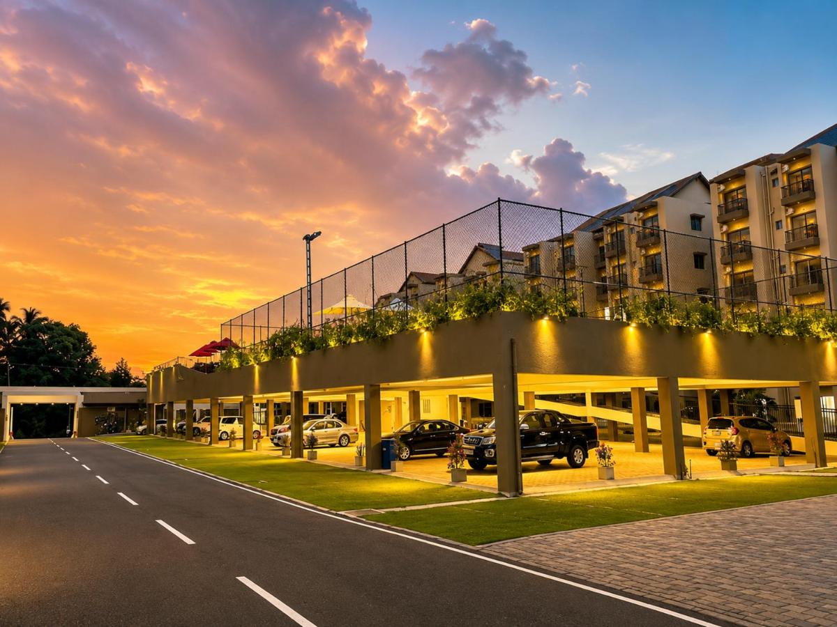 AVORA Residencies - Elexia 3C's Apartments - B&B Malambe