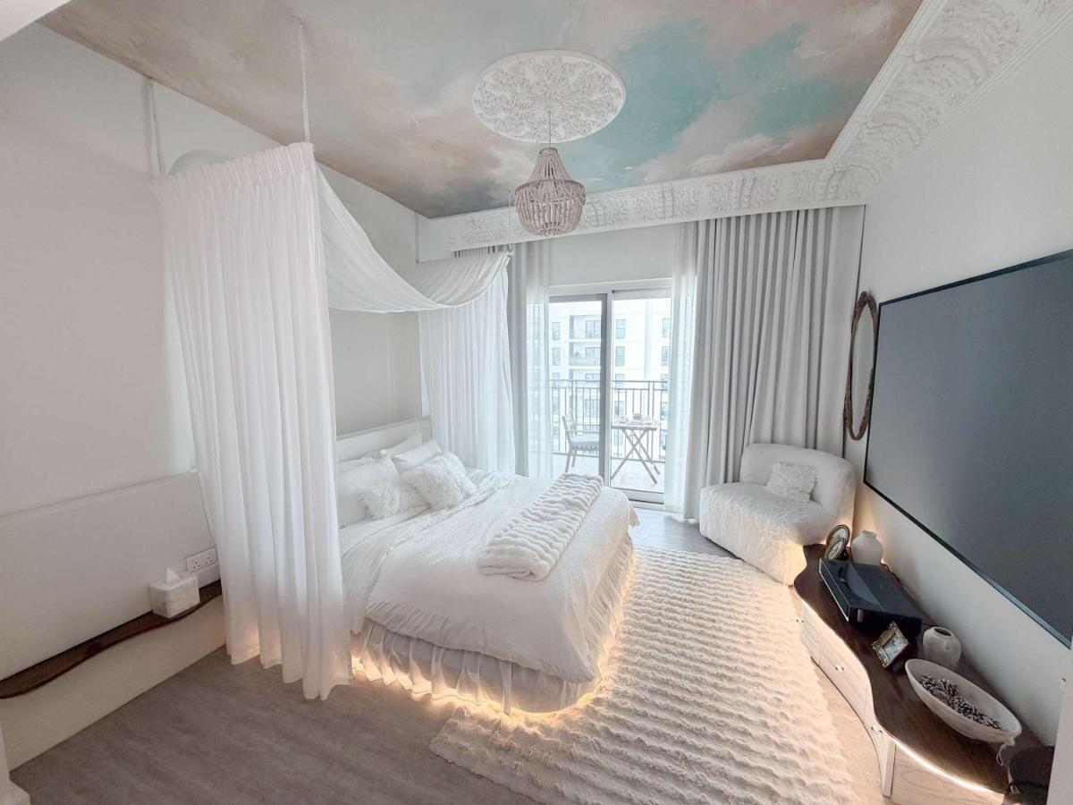 Chic Studio Apartment at Yas Island Near F1 - B&B Abu Dabi