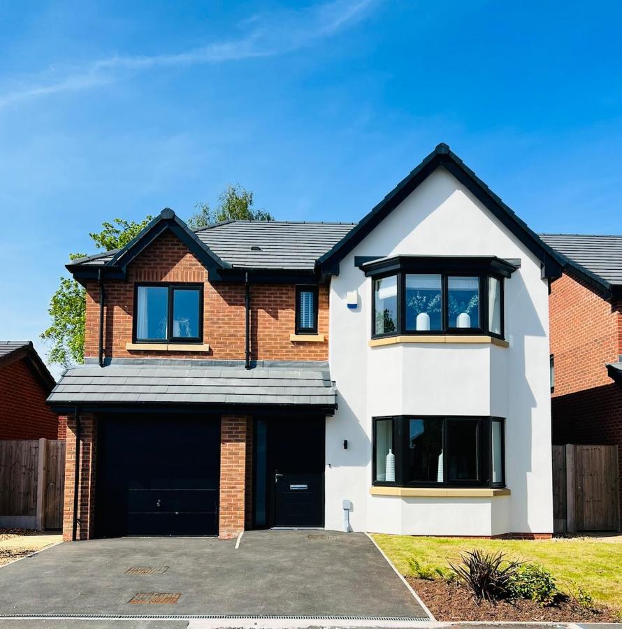 MI Legacy Suites Limited - Ferienwohnung Newcastle-under-Lyme