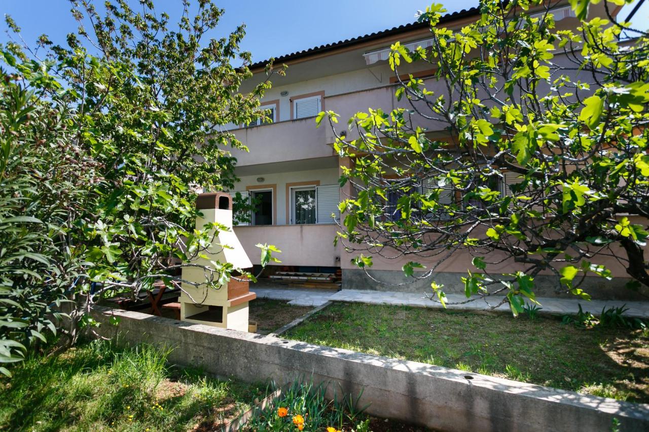 Apartments Valencic - B&B Punat