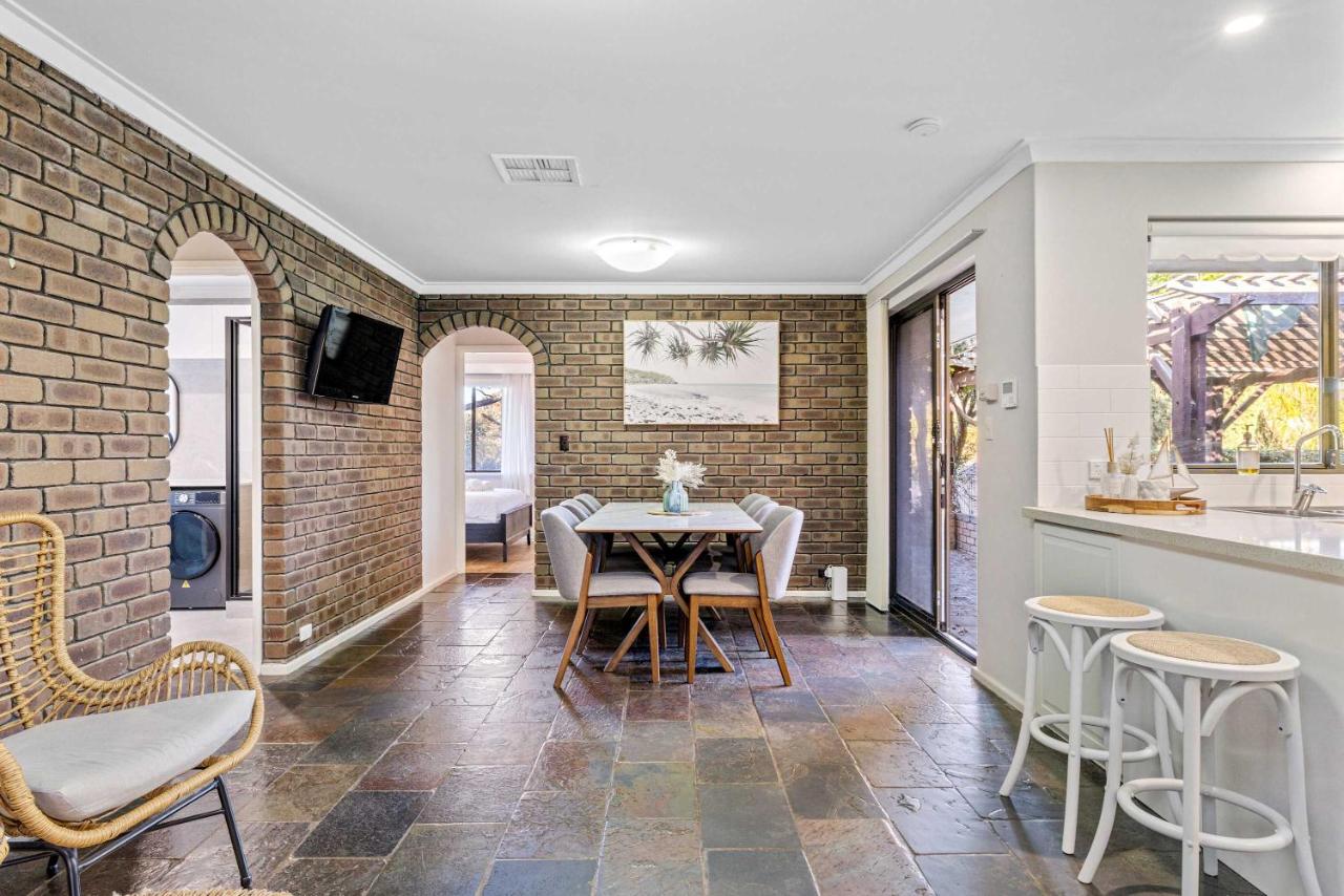 Driftwood House - Beach Home near Mullaloo Beach - Ferienwohnung Perth
