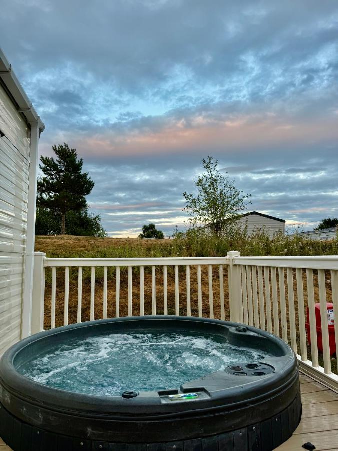 Merlin Point at Tattershall Lakes, Private Hot Tub & Entertainment Passes Included - Ferienwohnung Tattershall