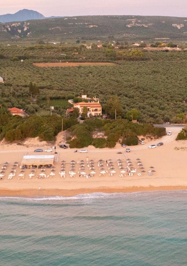 Lagouvardos Beach House - B&B Marathopolis