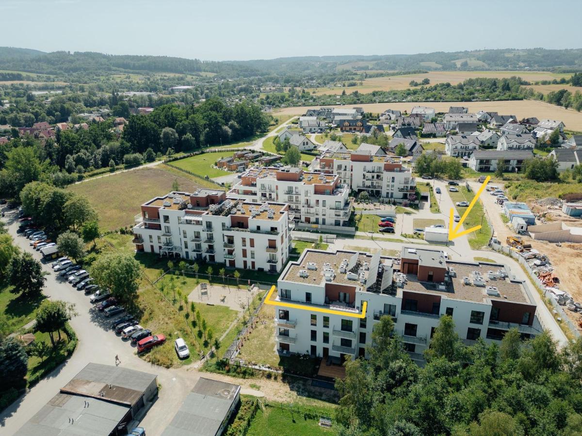 Dębowy 37 Premium - z dużym tarasem, bezpłatny parking w garażu podziemnym, winda - Chambres d'hôtes Kudowa-Zdrój