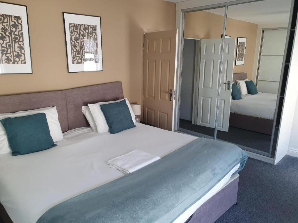 North Guest House - Bed and Breakfast Earls Barton