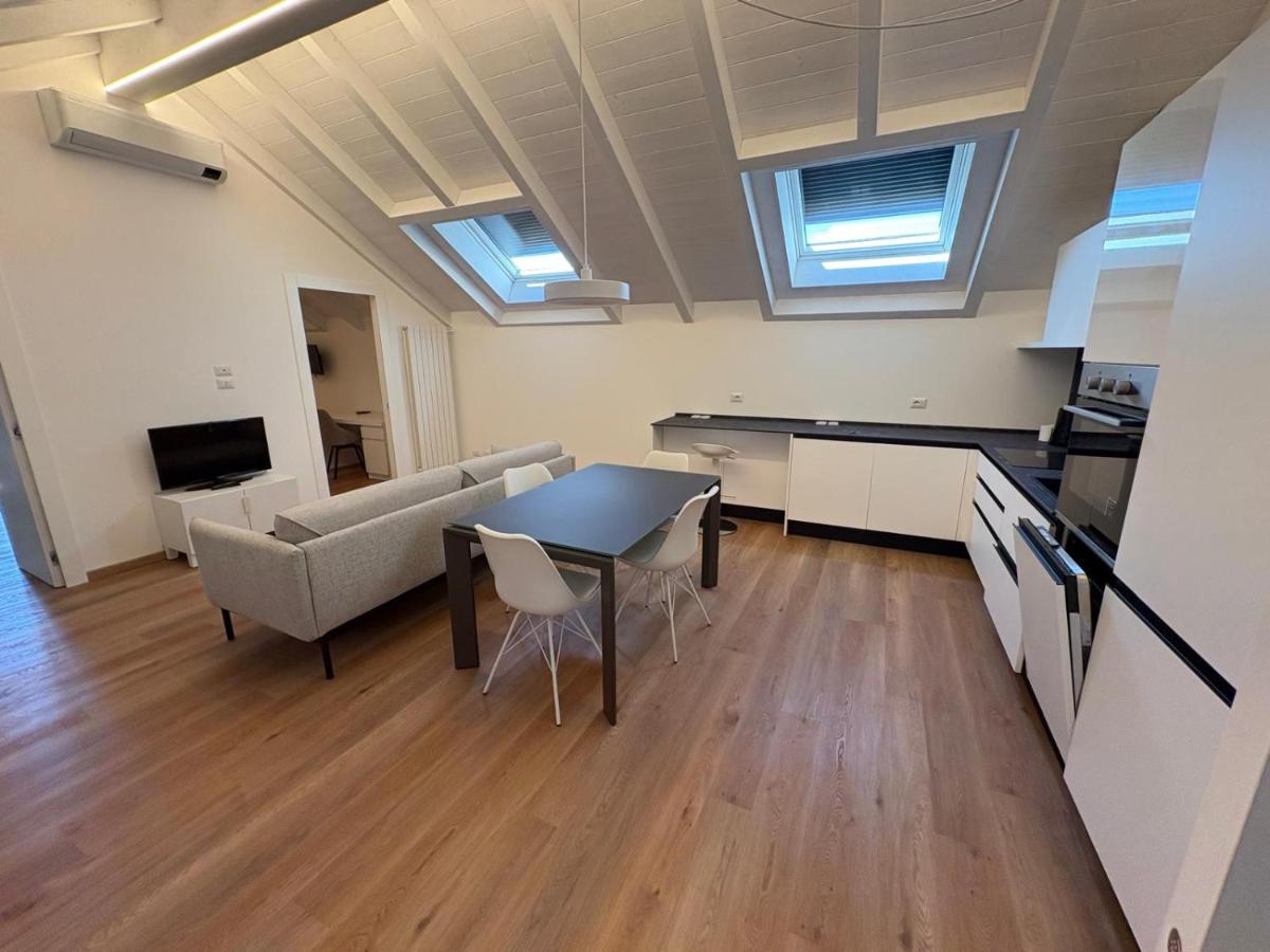 Mansarda Alla Palma - Bed and Breakfast Andrate