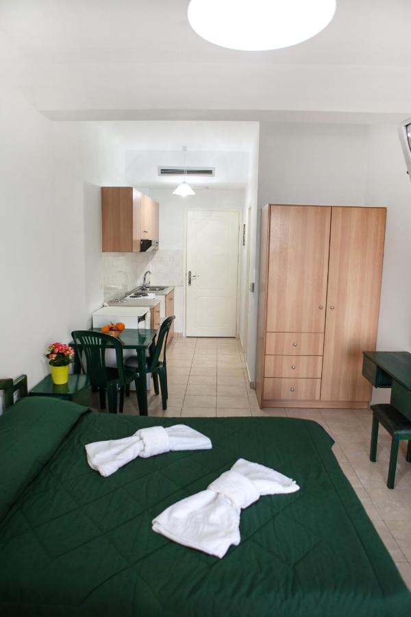 Studio Apartment with Sea View