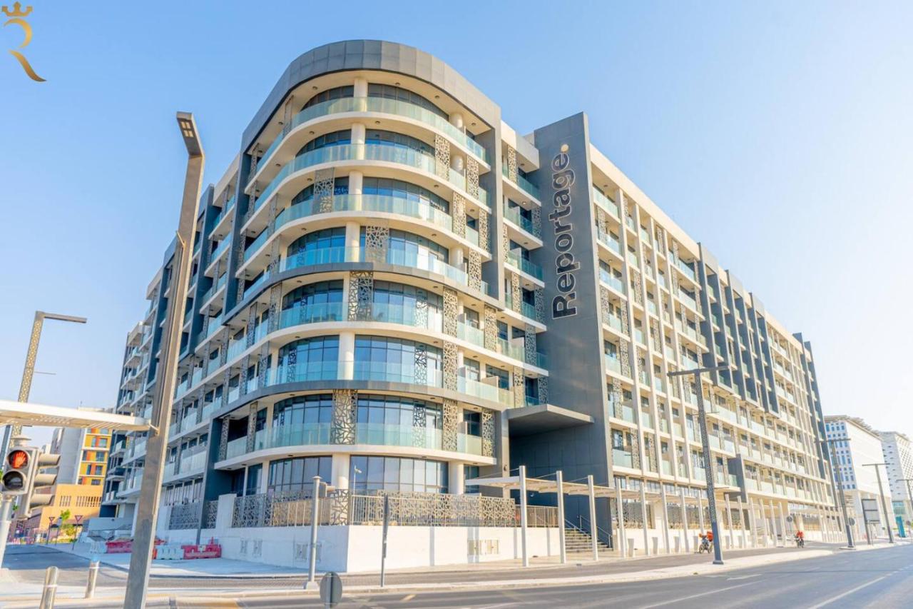 Masdar Solis Studio - Chic Urban Sleek Escape - Bed and Breakfast Abu Dhabi