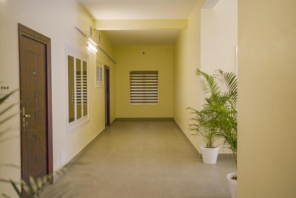 Spacious 2 BHK Premium Apartment Near CIAL Airport - B&B Chowwara